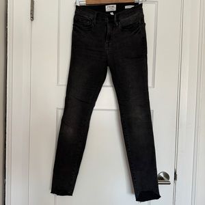 Frame - Le Skinny de Jeanne - size 27 - faded black